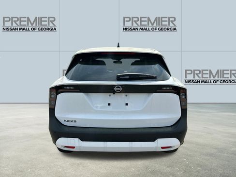 New 2026 Nissan Kicks S image 5