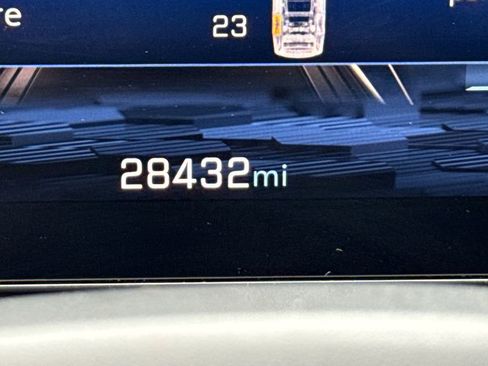 Certified 2025 Chevrolet Tahoe LT image 29