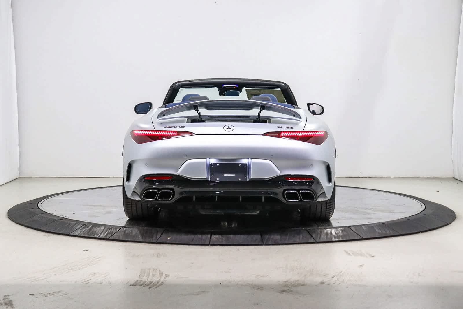 New 2026 Mercedes-Benz SL 63 AMG 4MATIC image 9