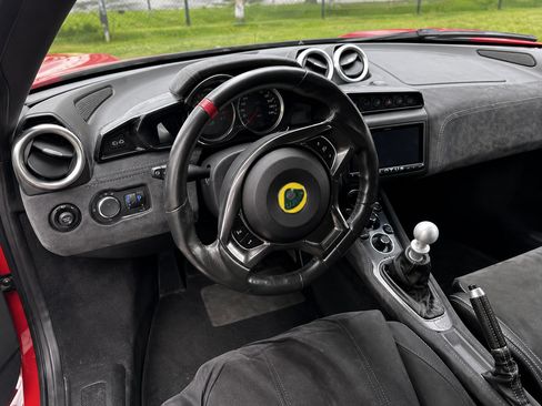 Used 2017 Lotus Evora 400 RWD image 9