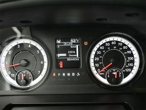 Used 2022 RAM 1500 Classic SLT image 28