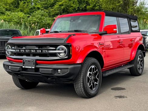 Used 2023 Ford Bronco Outer Banks image 7