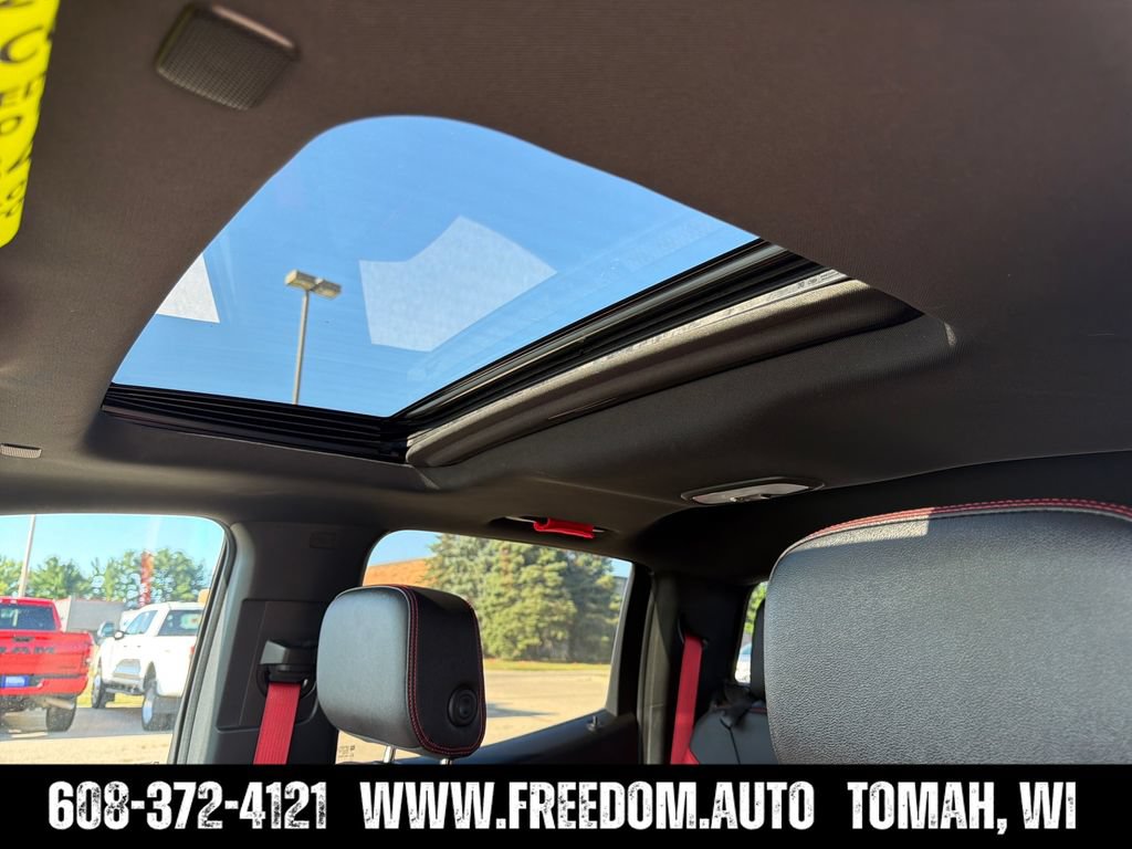Used 2023 Chevrolet Colorado Z71 w/ Z71 Convenience Package 2 AWD/4WD image 21