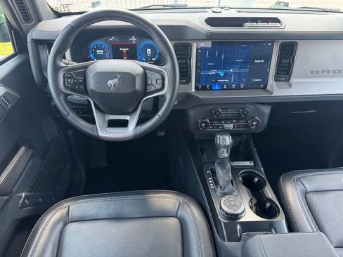 Used 2025 Ford Bronco Outer Banks AWD/4WD image 11