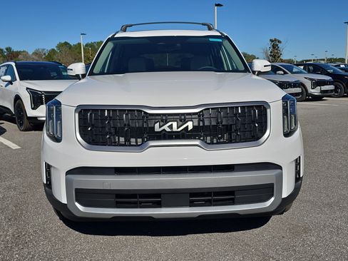 New 2025 Kia Telluride EX w/ EX Captain's Chair Package image 3