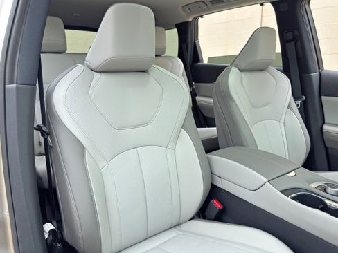Used 2026 INFINITI QX60 Luxe w/ Cargo Package FWD image 36