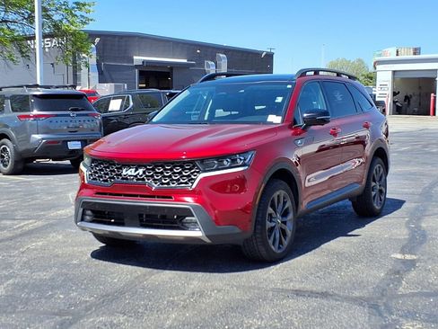 Used 2022 Kia Sorento SX Prestige AWD/4WD image 2