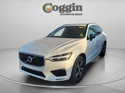 Used 2020 Volvo XC60 T5 R-Design image 1
