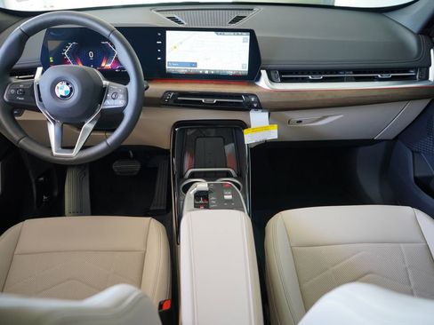 Used 2025 BMW X1 xDrive28i w/ Convenience Package AWD/4WD image 13