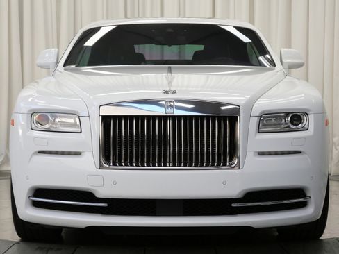 Used 2016 Rolls-Royce Wraith image 49