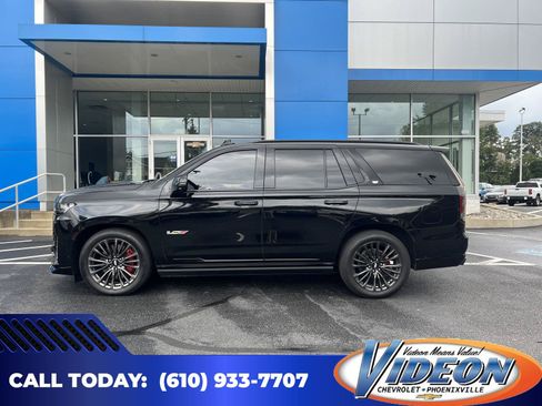 Used 2023 Cadillac Escalade V AWD/4WD image 1