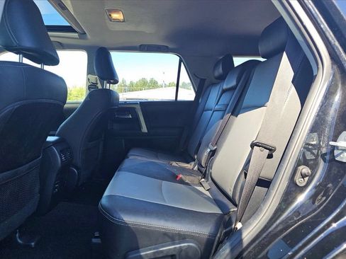 Used 2019 Toyota 4Runner SR5 Premium RWD image 4