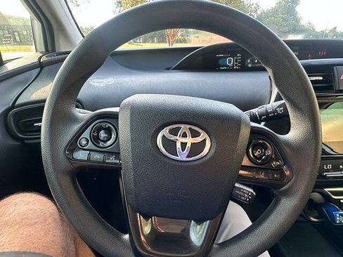 Used 2019 Toyota Prius LE FWD image 15