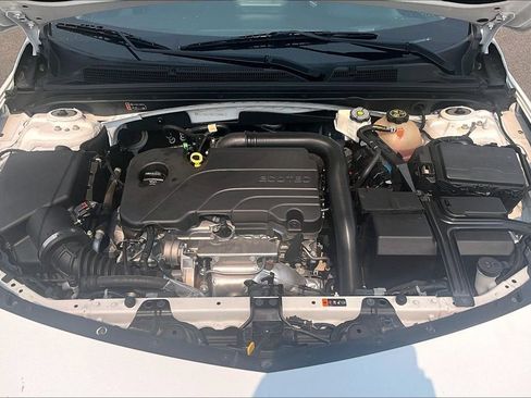 Used 2023 Chevrolet Malibu LT FWD image 10