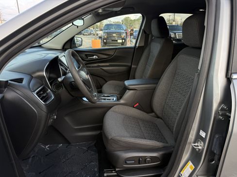 Used 2023 Chevrolet Equinox LT FWD image 26