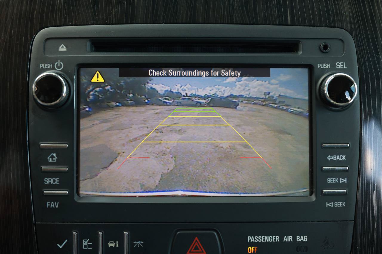 Used 2015 Chevrolet Traverse LT FWD image 39