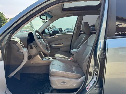 Used 2010 Subaru Forester 2.5XT Limited image 13