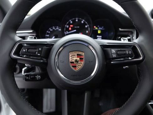 Certified 2026 Porsche Macan AWD/4WD image 14