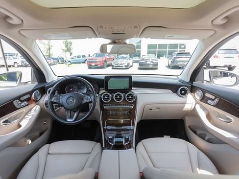 Used 2016 Mercedes-Benz GLC 300 4MATIC image 30