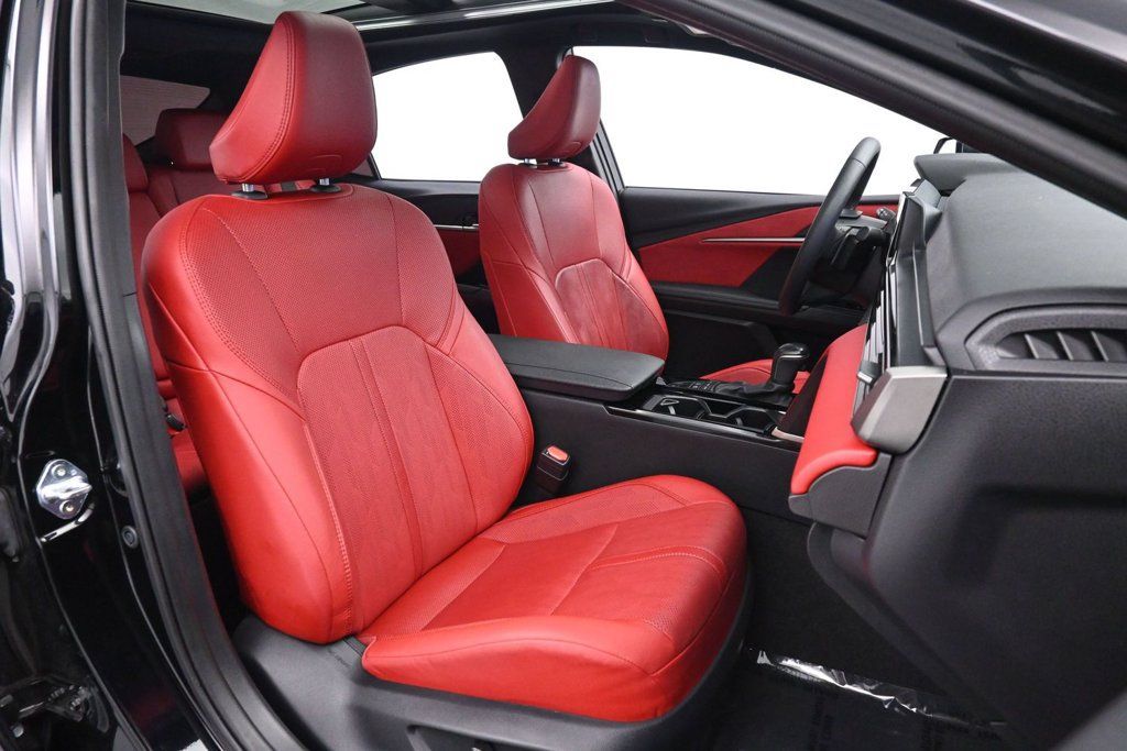Used 2025 Toyota Camry XSE w/ Premium Plus Package AWD/4WD image 23