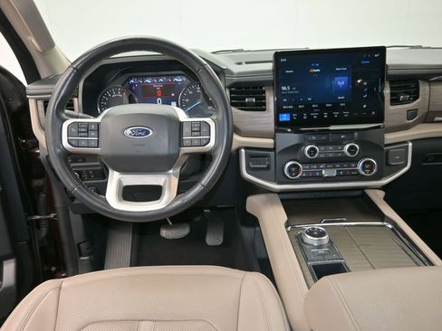 Used 2024 Ford Expedition Max Limited image 15