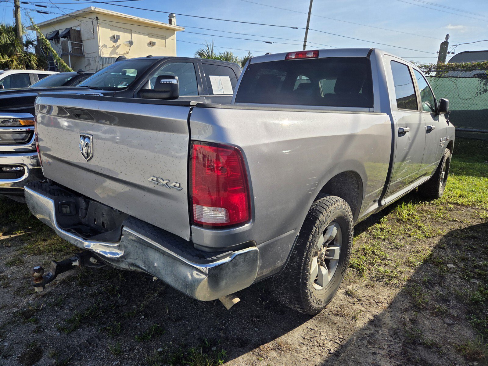 Used 2021 RAM 1500 Classic SLT AWD/4WD image 4