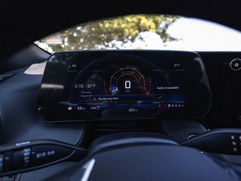 New 2025 Chevrolet Equinox LT w/ Convenience Package II image 5