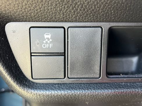 Certified 2025 Honda HR-V Sport image 10