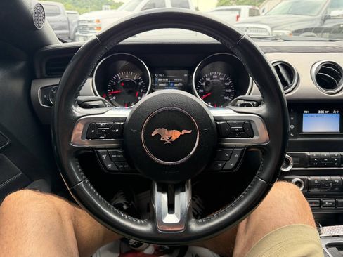 Used 2020 Ford Mustang GT RWD image 12
