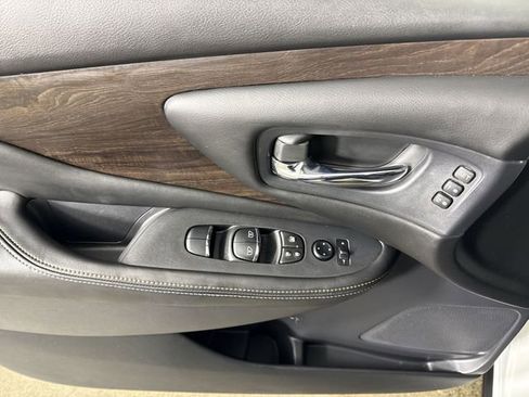 Used 2024 Nissan Murano Platinum w/ Cargo Package image 23