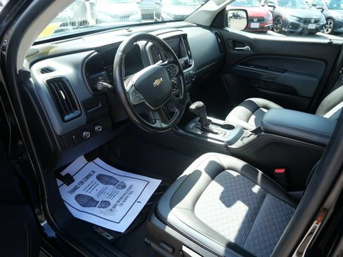 Used 2020 Chevrolet Colorado Z71 AWD/4WD image 9