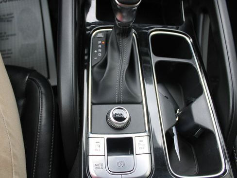 Used 2020 Kia Telluride S FWD image 22