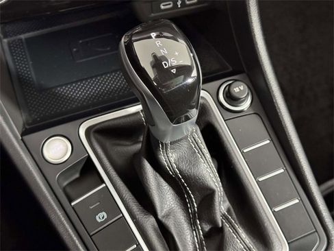 Used 2024 Volkswagen Jetta SEL image 30