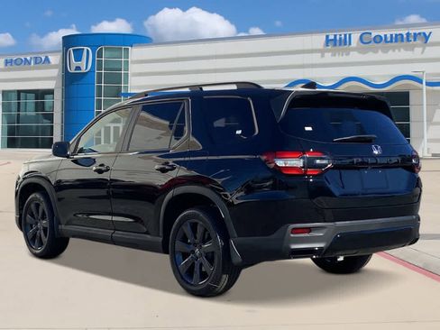 New 2026 Honda Pilot Sport image 2