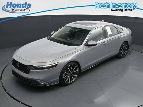 Used 2024 Honda Accord Touring image 19