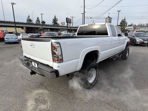 Used 2000 Chevrolet Silverado 2500 LT w/ Firm Ride Suspension Pkg image 7