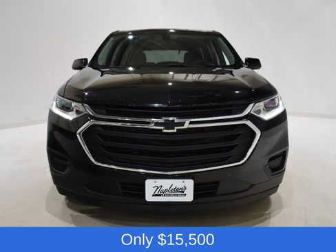 Used 2020 Chevrolet Traverse LS image 2