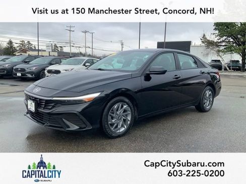 Used 2024 Hyundai Elantra SEL image 4