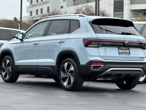 New 2026 Volkswagen Taos SE AWD/4WD image 6