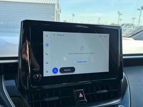 Used 2025 Toyota Corolla LE image 8