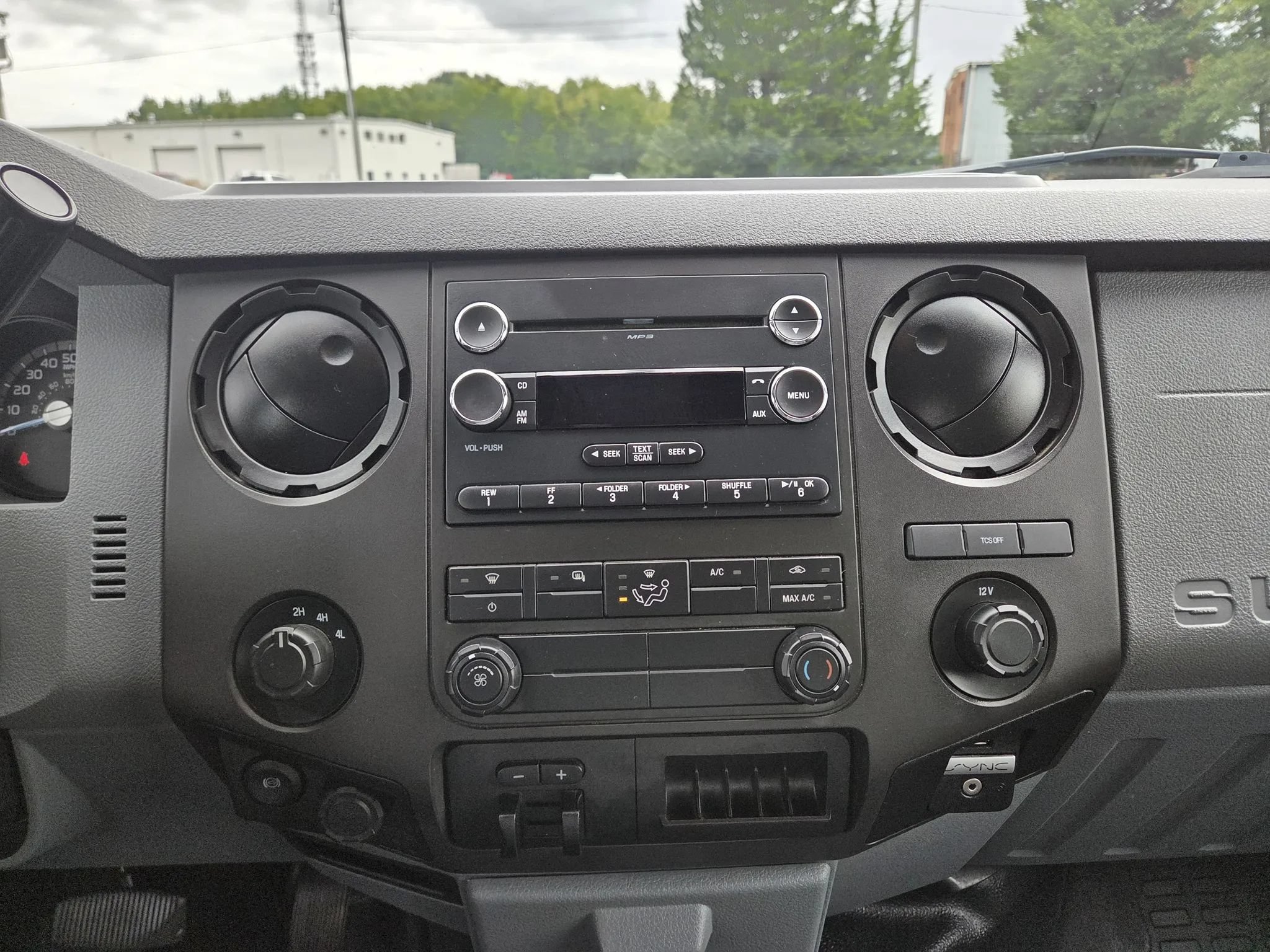 Used 2016 Ford F450 XL w/ Power Equipment Group AWD/4WD image 14