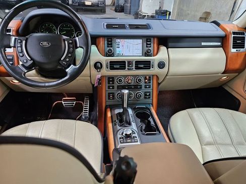 Used 2009 Land Rover Range Rover Supercharged AWD/4WD image 12