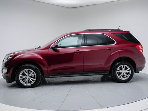 Used 2017 Chevrolet Equinox LT w/ Convenience Package image 2