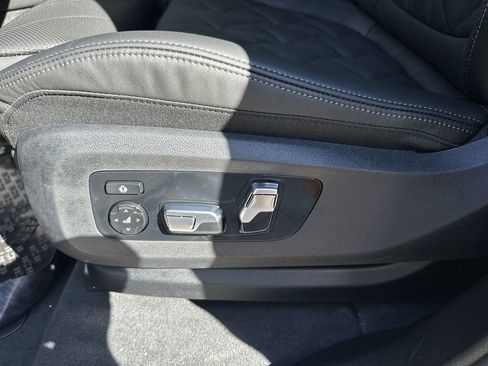 Used 2026 BMW X5 xDrive50e w/ M Sport Package image 15