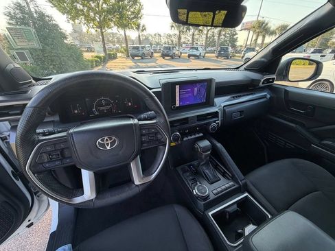 Used 2024 Toyota Tacoma SR5 AWD/4WD image 19