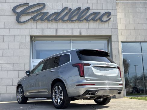 Used 2024 Cadillac XT6 Premium Luxury w/ Platinum Package image 8