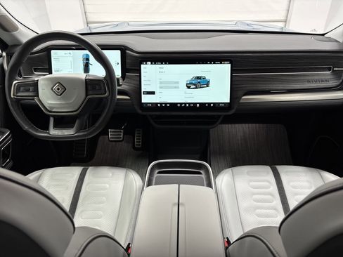 Used 2023 Rivian R1T Adventure image 25