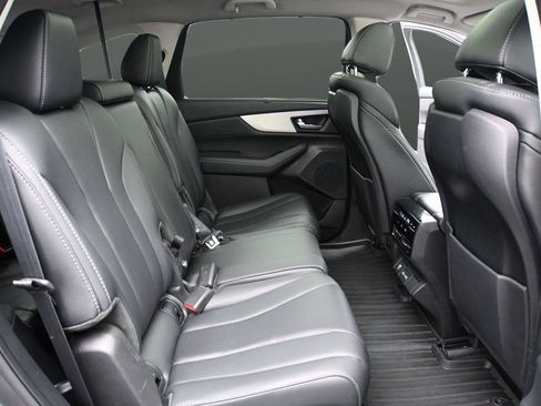 Certified 2024 Acura MDX SH-AWD w/ Technology Package image 17
