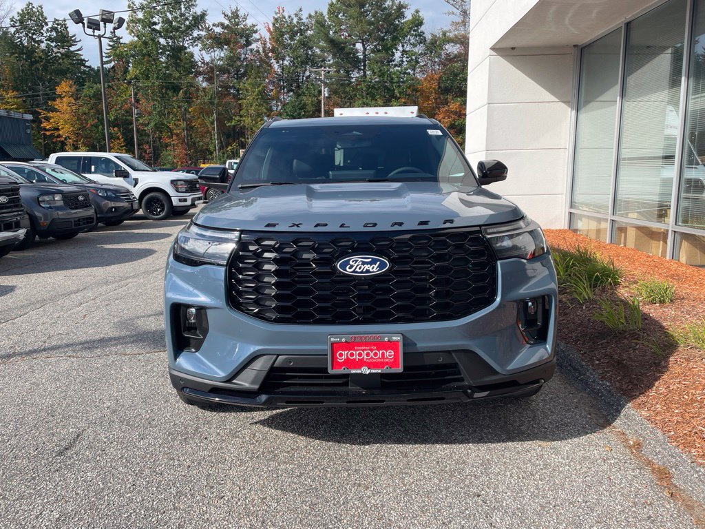 New 2027 Ford Explorer ST-Line w/ Premium Package AWD/4WD image 3
