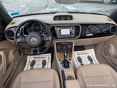 Used 2014 Volkswagen Beetle TDI image 17